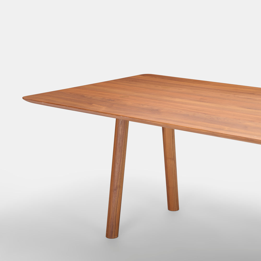 Norman Foster & Associates oiled solid walnut OVO Table for Benchmark, UK 2000s