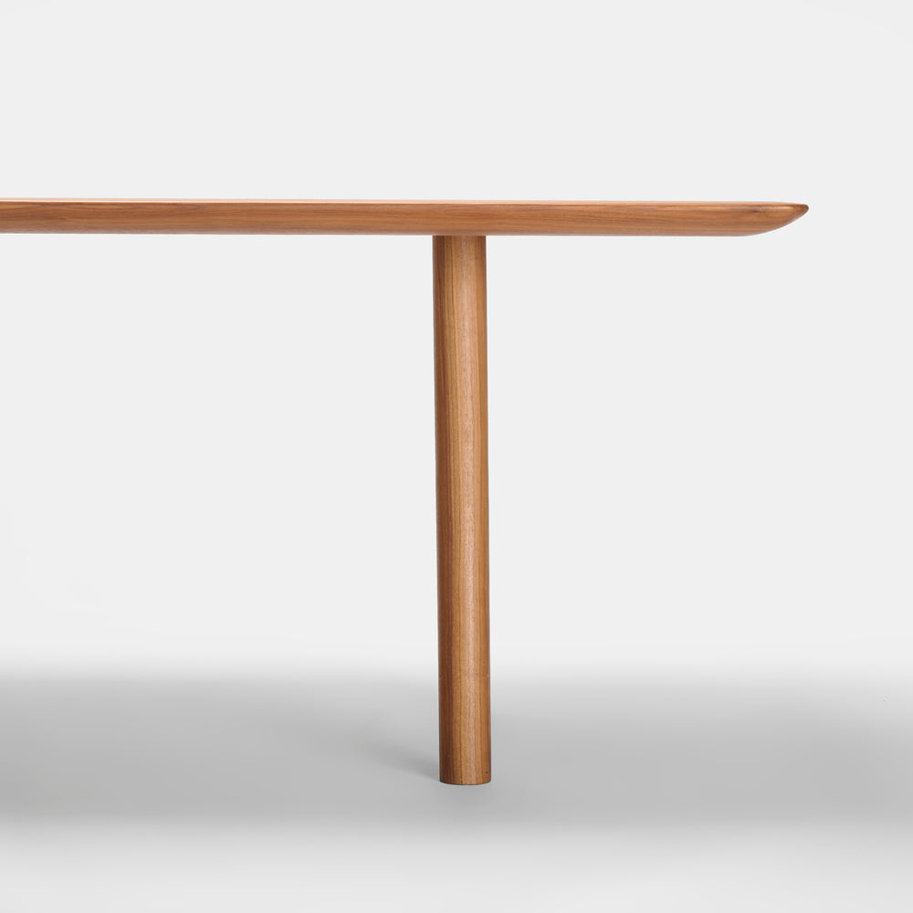 Norman Foster & Associates oiled solid walnut OVO Table for Benchmark, UK 2000s