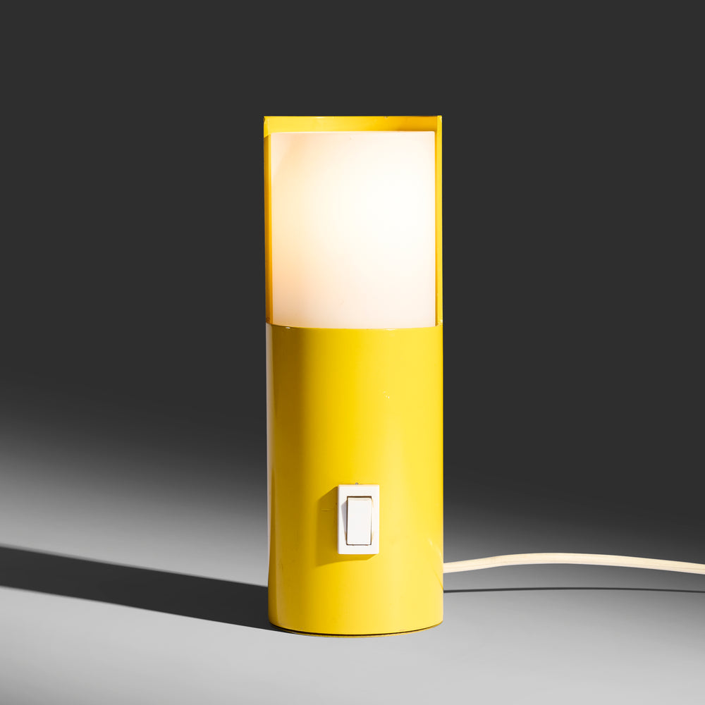 Stilnovo enameled steel and glass table lamp, Italy 1960s