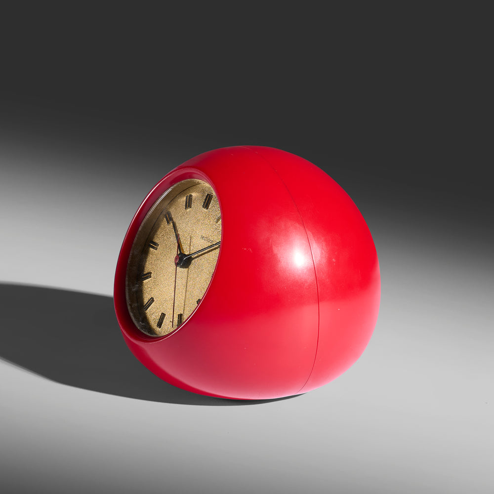 Angelo Mangiarotti red Secticon Model T2 Table clock Italy 1970s