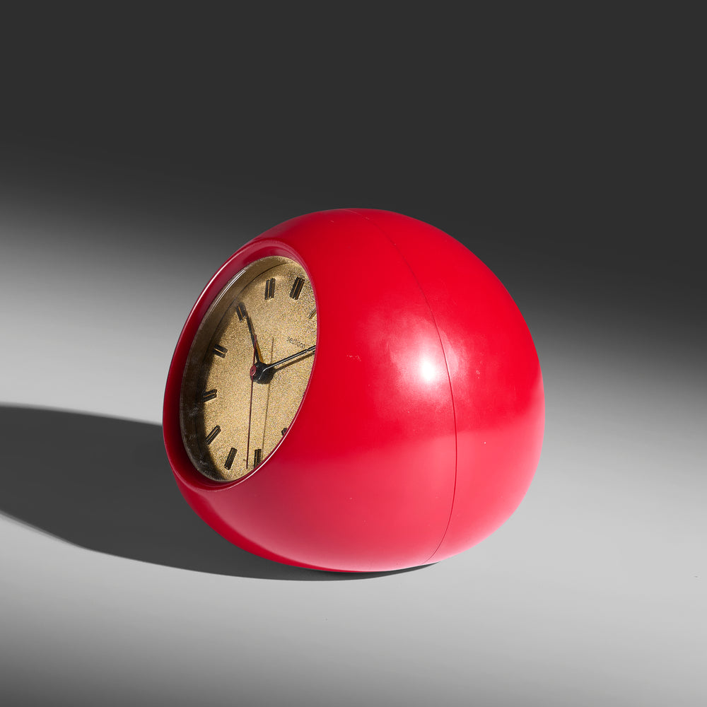 Angelo Mangiarotti red Secticon Model T2 Table clock Italy 1970s