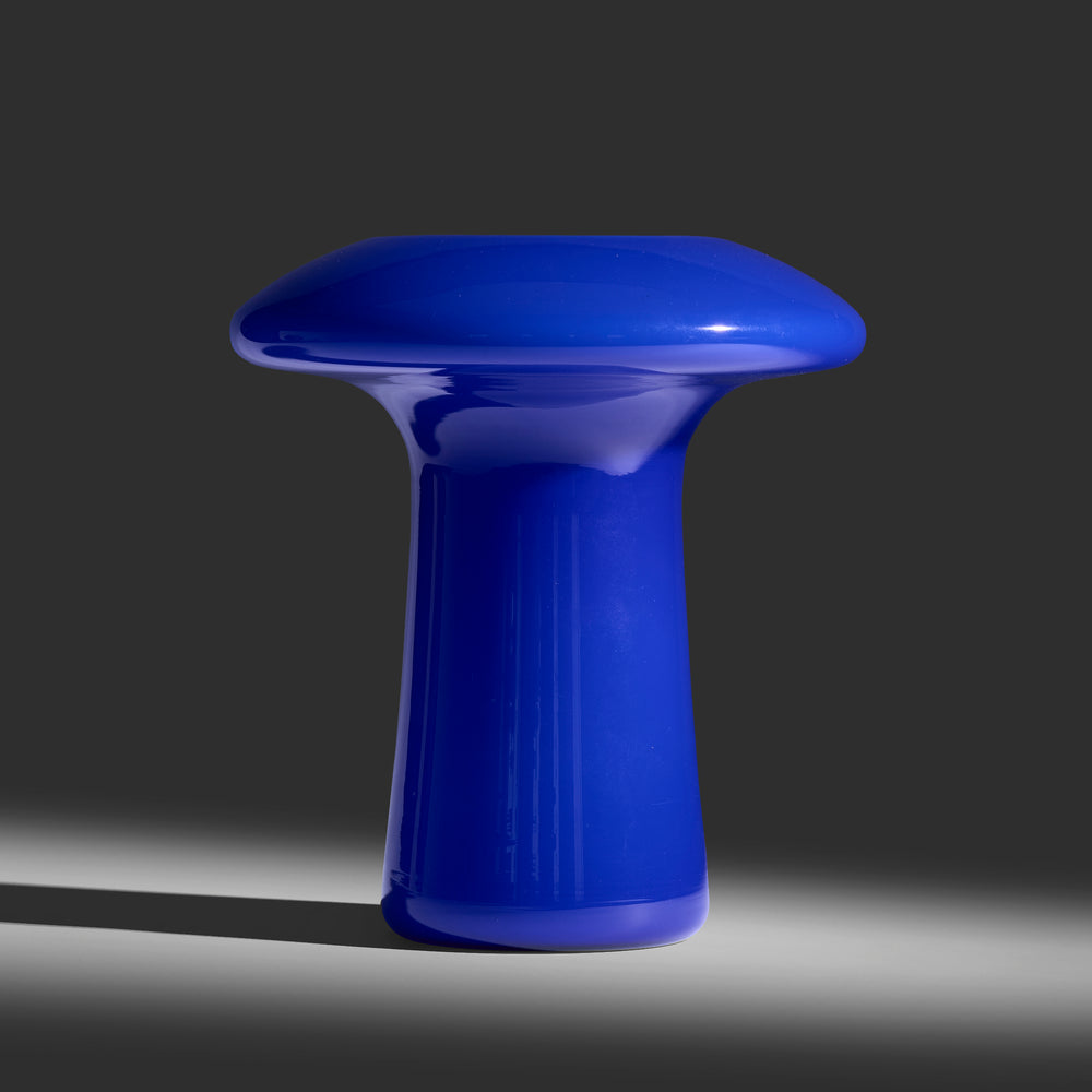Angelo Mangiarotti blue glass vase for Knoll International, Italy, circa 1968