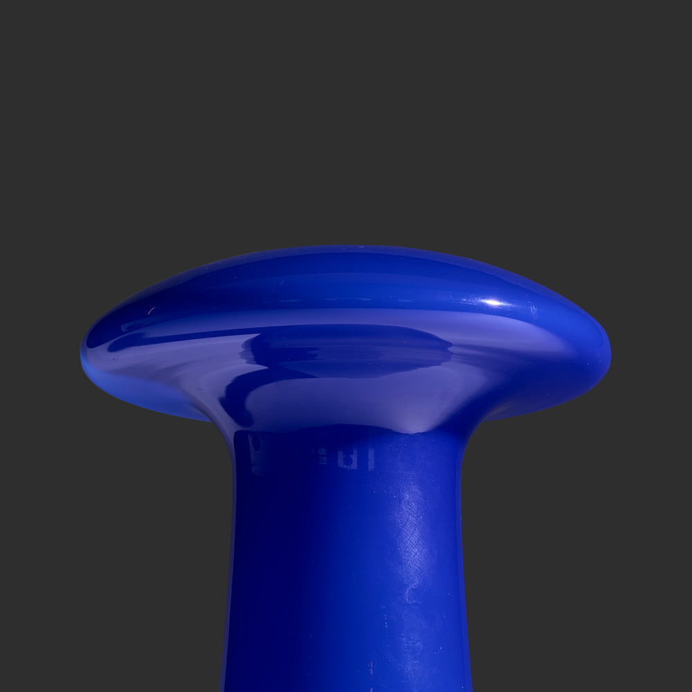 Angelo Mangiarotti blue glass vase for Knoll International, Italy, circa 1968