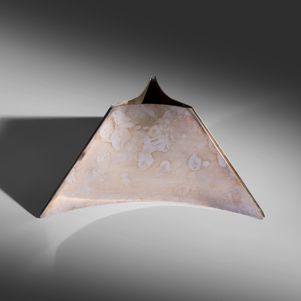 Angelo Mangiarotti set of two hand-hammered sterling silver vases for Cleto Munari Italy, 1970