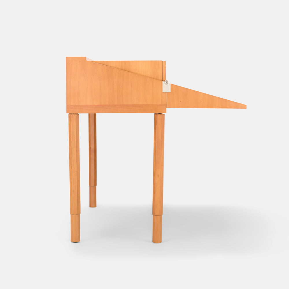 Antonio Citterio 'Elios" writing desk console for B&B Italia, 1990