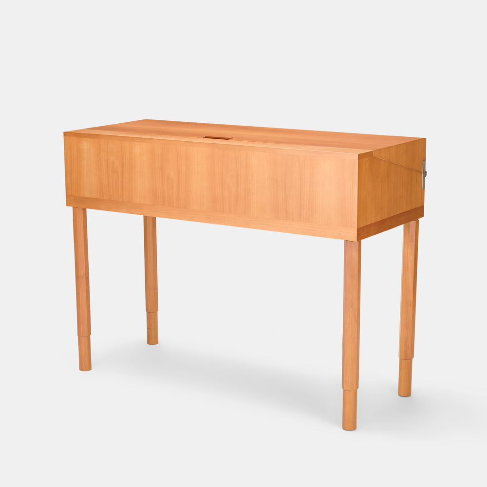 Antonio Citterio 'Elios" writing desk console for B&B Italia, 1990