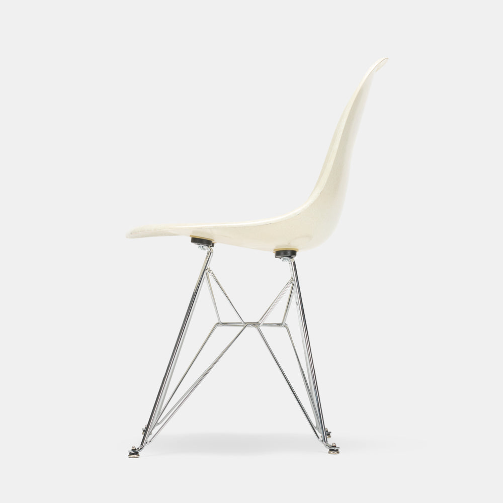 Takashi Murakami x ComplexCon Limited-edition Modernica Case Study Sideshell Chair for MCA