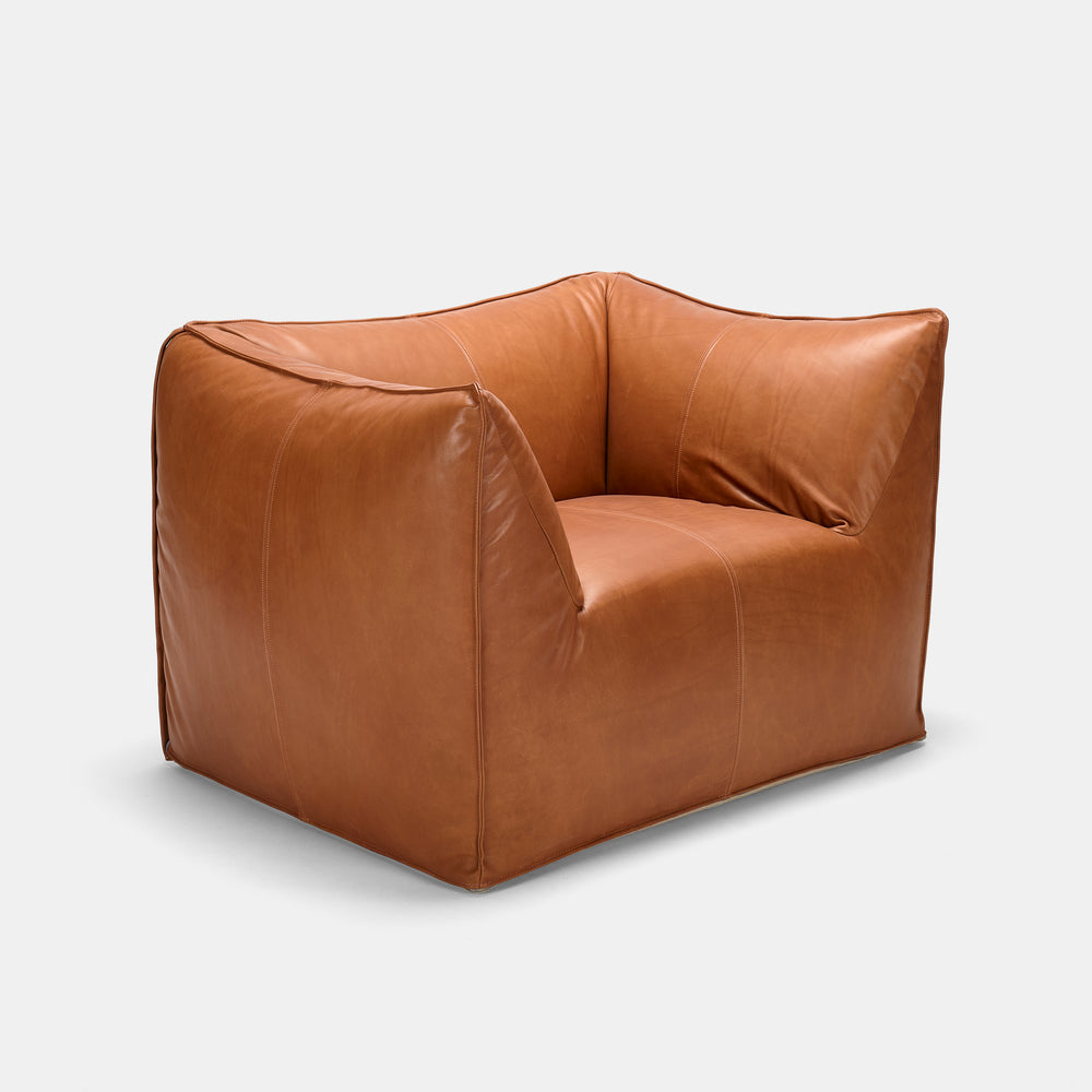 Mario Bellini "Le Bambole" lounge chair in buttery soft whiskey leather for B&B Italia, circa 2000s