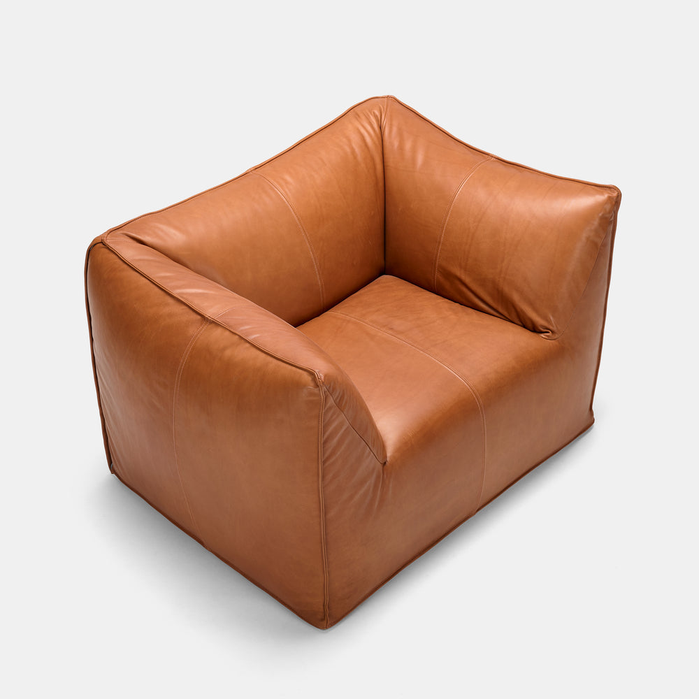 Mario Bellini "Le Bambole" lounge chair in buttery soft whiskey leather for B&B Italia, circa 2000s