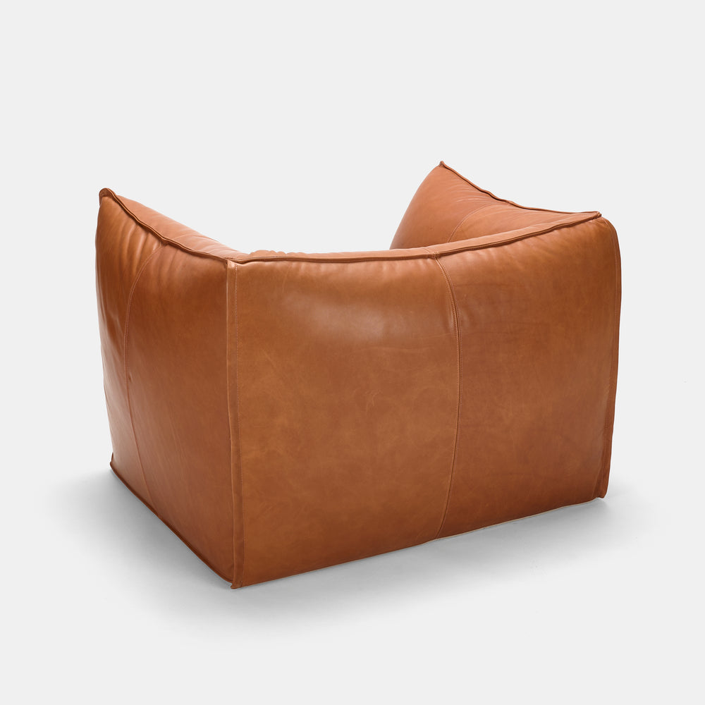 Mario Bellini "Le Bambole" lounge chair in buttery soft whiskey leather for B&B Italia, circa 2000s