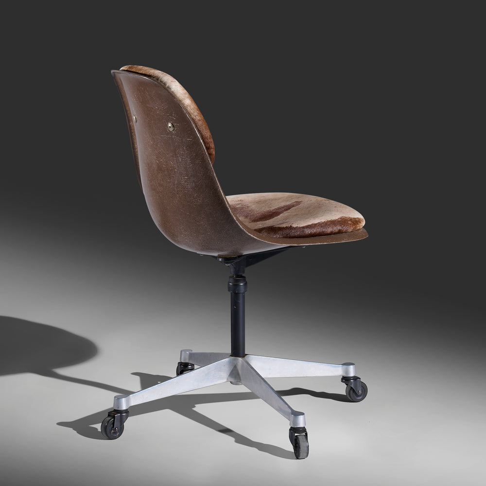Charles and Ray Eames Secretarial Plastic Pivot chair, model PSCC-4 for Herman Miller USA, 1958