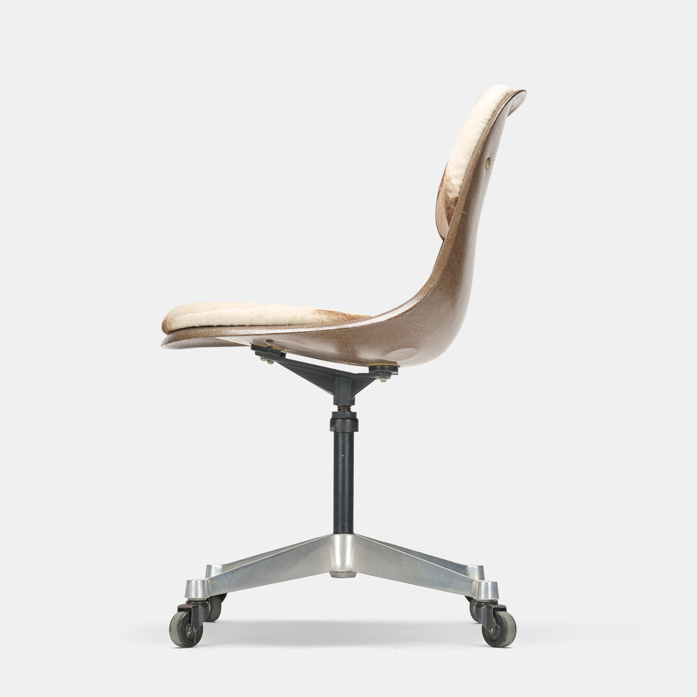 Charles and Ray Eames Secretarial Plastic Pivot chair, model PSCC-4 for Herman Miller USA, 1958