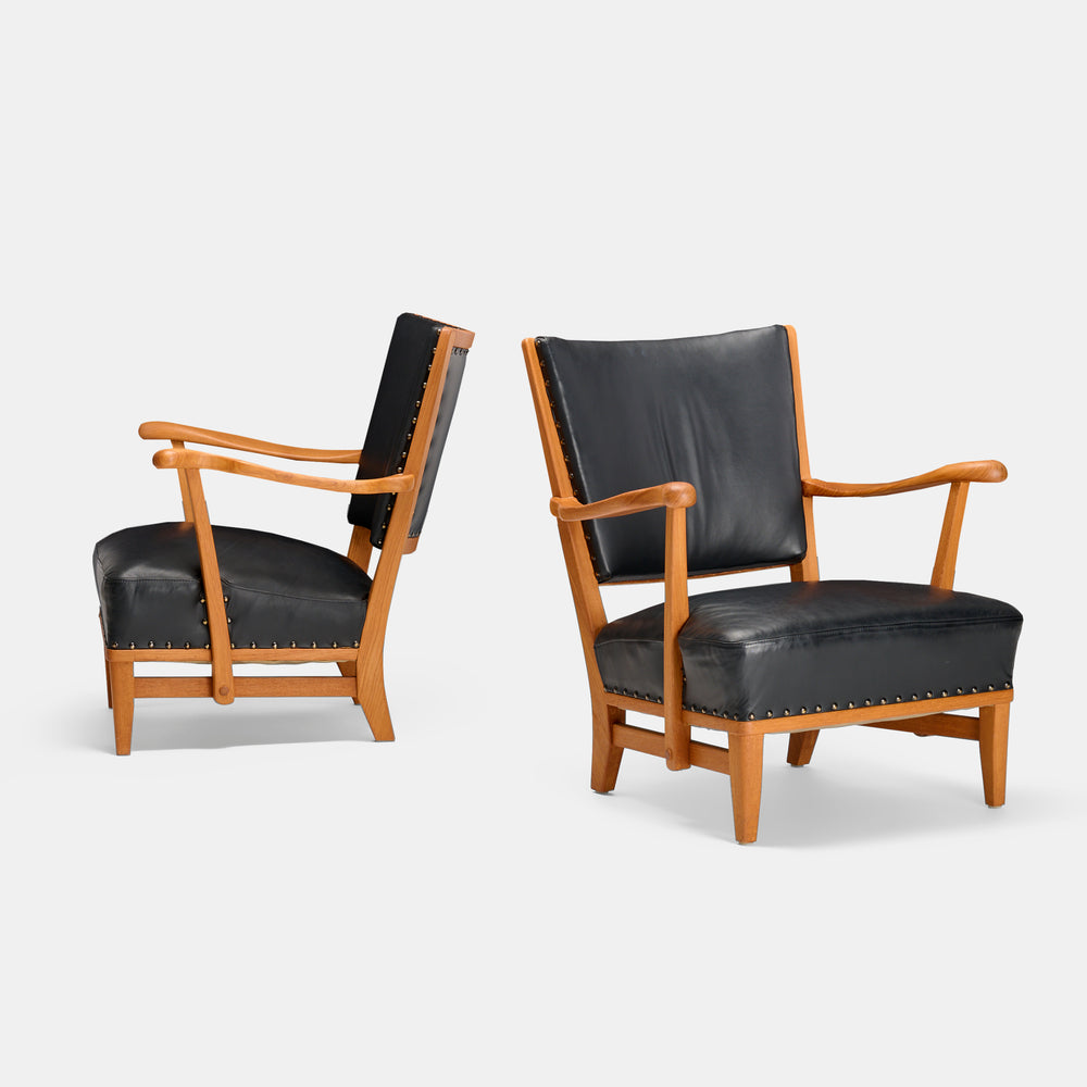 Elias Svedberg rare pair of lounge Chairs produced by Sparreholms Snickerifabrik for the HSB 1939