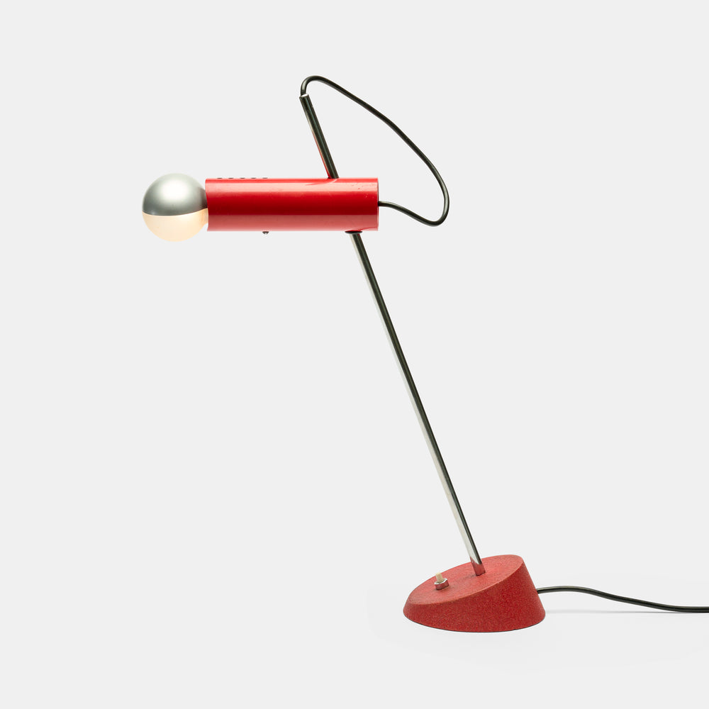 Gino Sarfatti early red model 566 table lamp for Arteluce, Italy, 1956