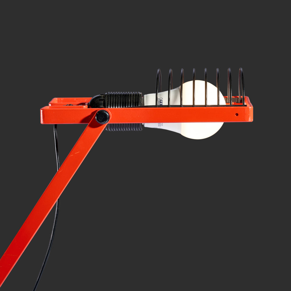 Ernesto Gismondi "Sintesi" red adjustable task lamp for Artemide, Italy, 1970s