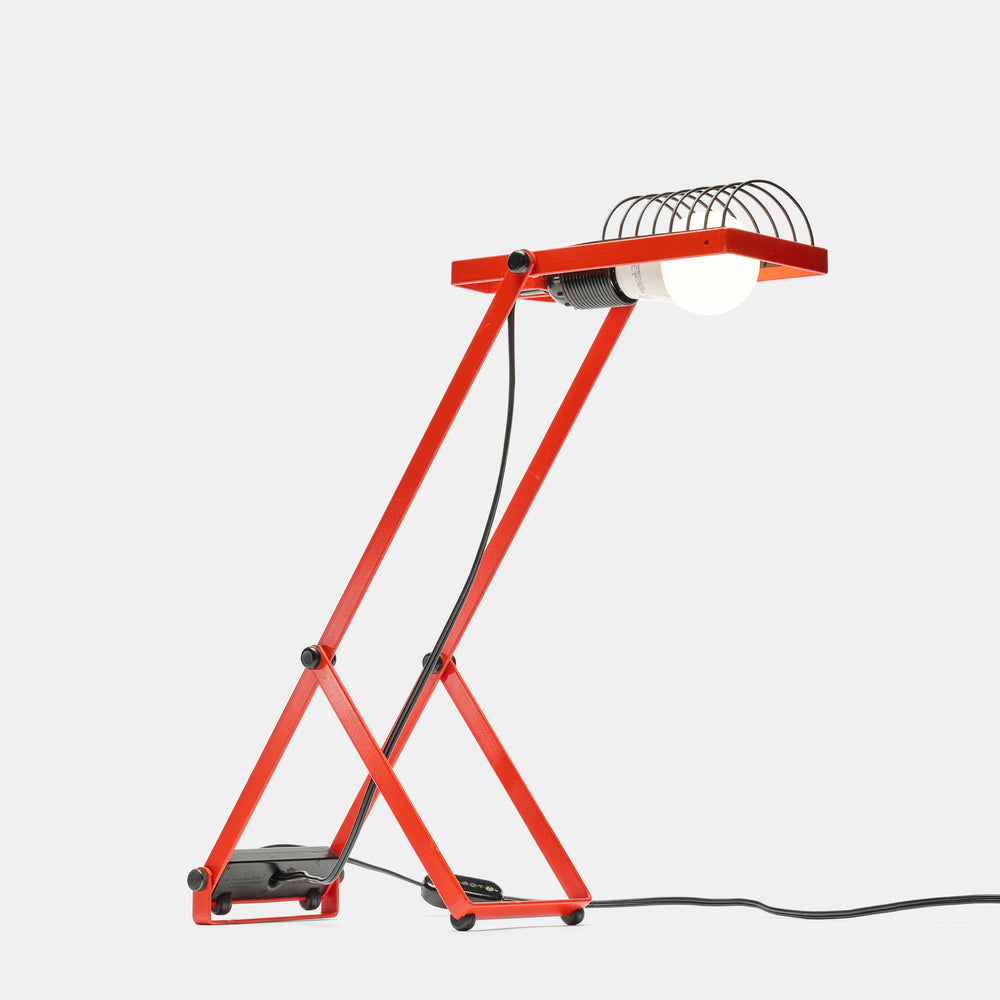 Ernesto Gismondi "Sintesi" red adjustable task lamp for Artemide, Italy, 1970s