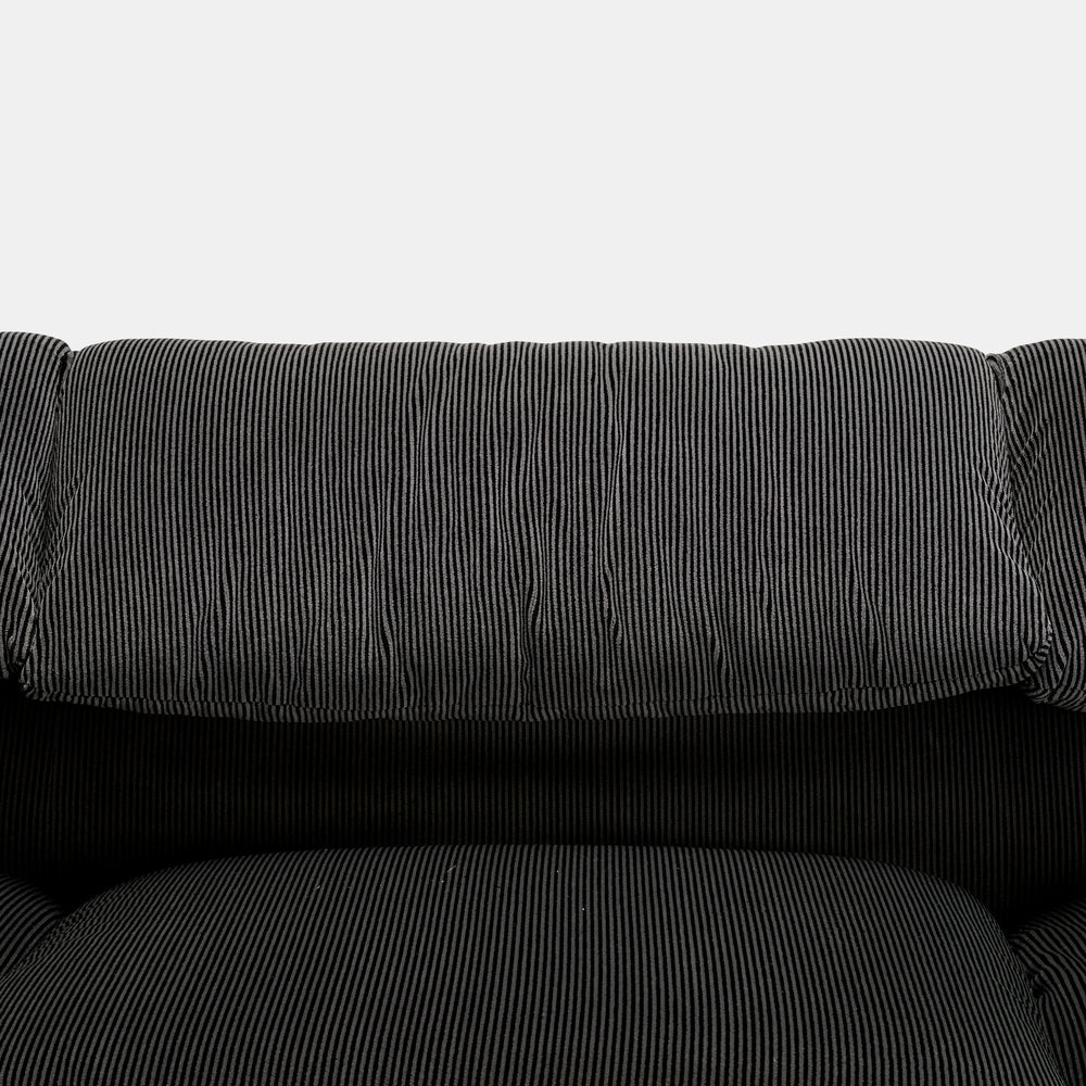 Vico Magistretti Maralunga Sofa for Cassina Italia, circa 1990s in original striped velvet upholstery