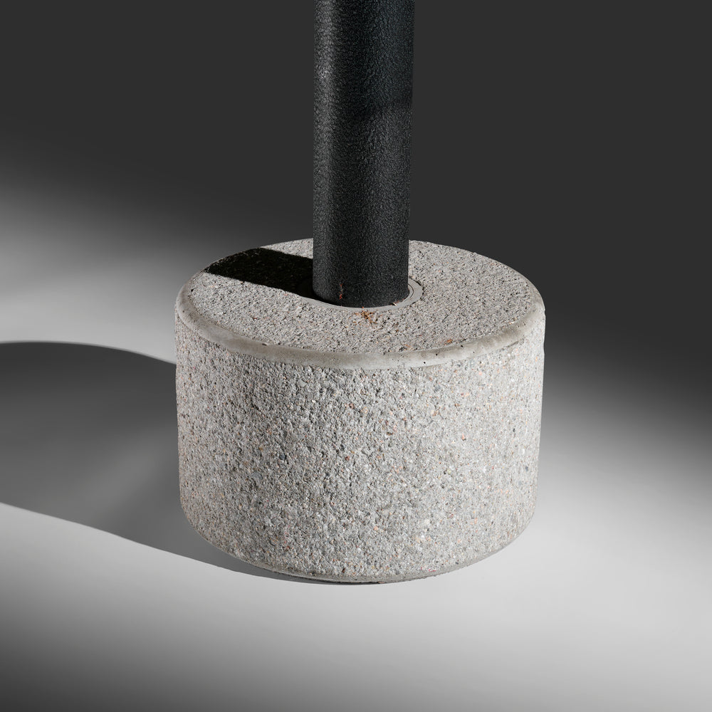 Alberto Salvati & Ambrogio Tresoldi model Lisitskij table for Saporiti Italia circa 1981