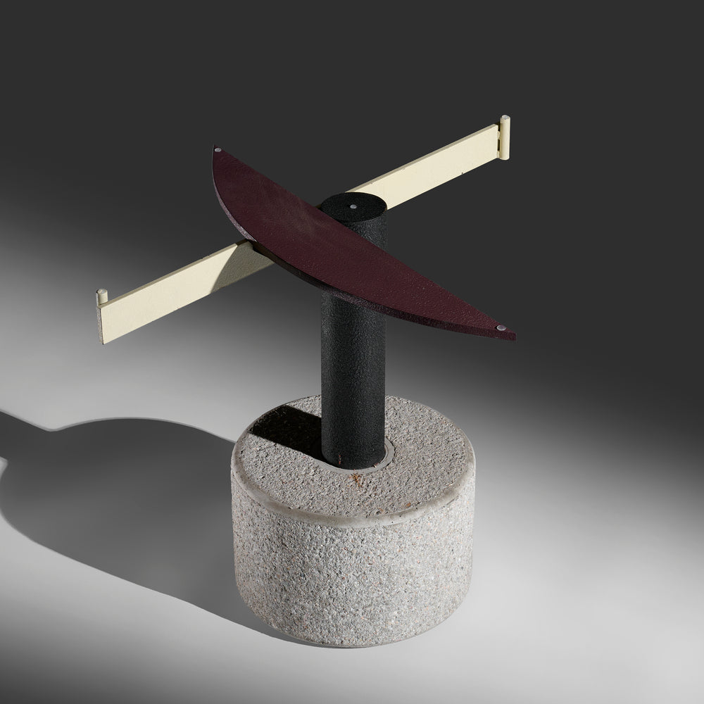 Alberto Salvati & Ambrogio Tresoldi model Lisitskij table for Saporiti Italia circa 1981