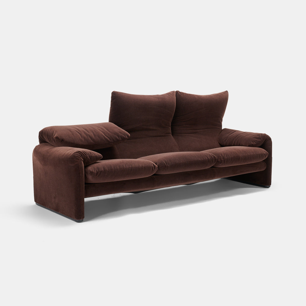 Vico Magistretti Maralunga Sofa for Cassina Italia, circa 1980s