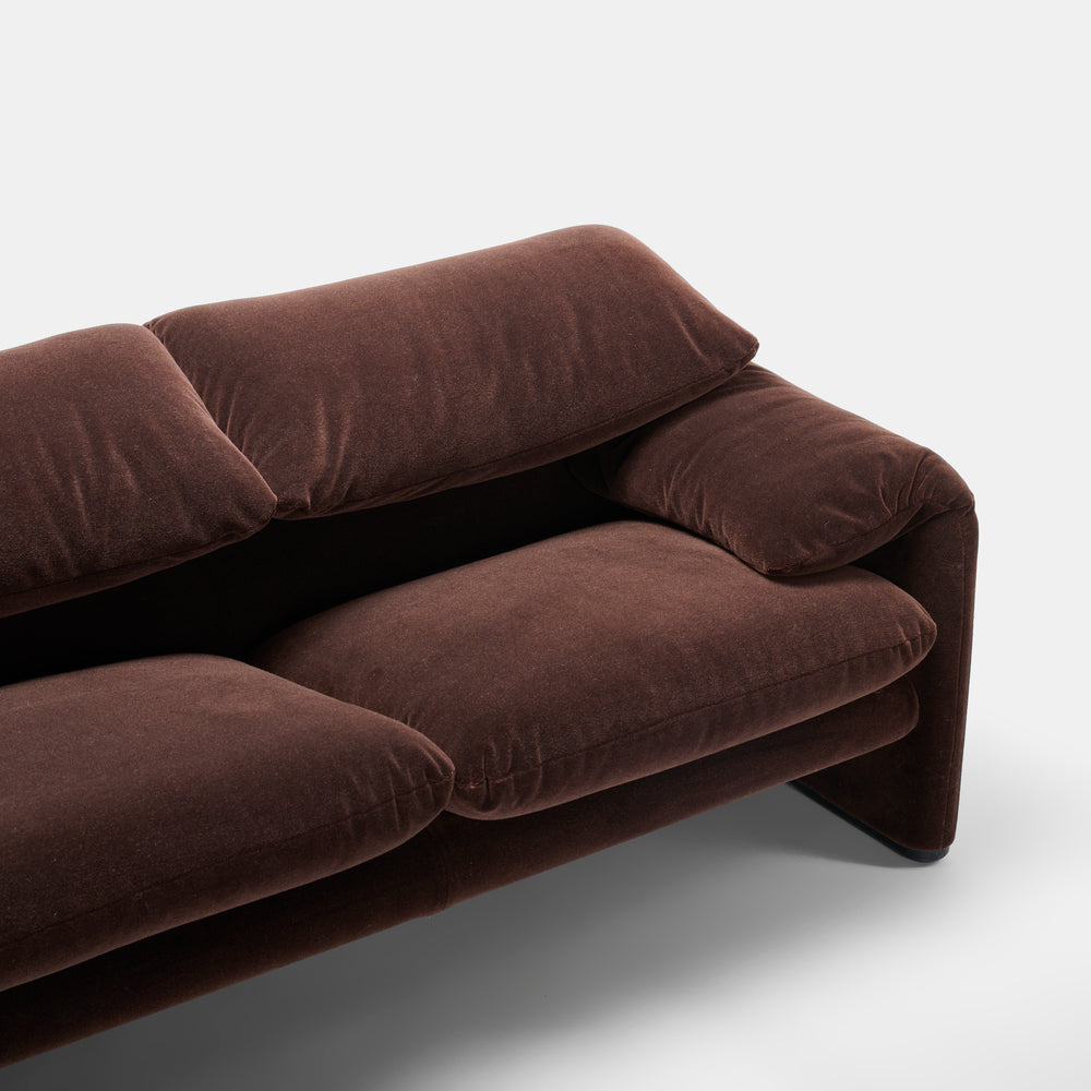 Vico Magistretti Maralunga Sofa for Cassina Italia, circa 1980s