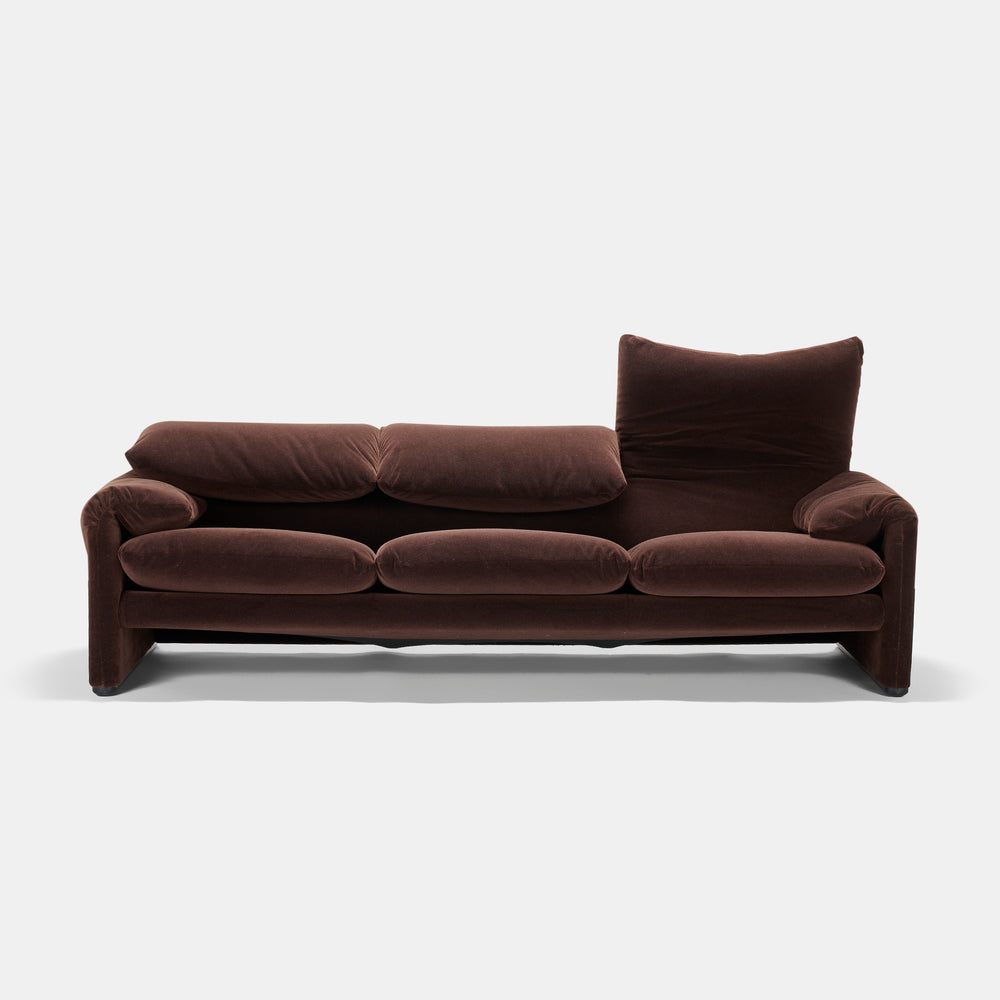 Vico Magistretti Maralunga Sofa for Cassina Italia, circa 1980s