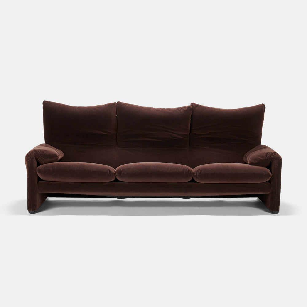 Vico Magistretti Maralunga Sofa for Cassina Italia, circa 1980s