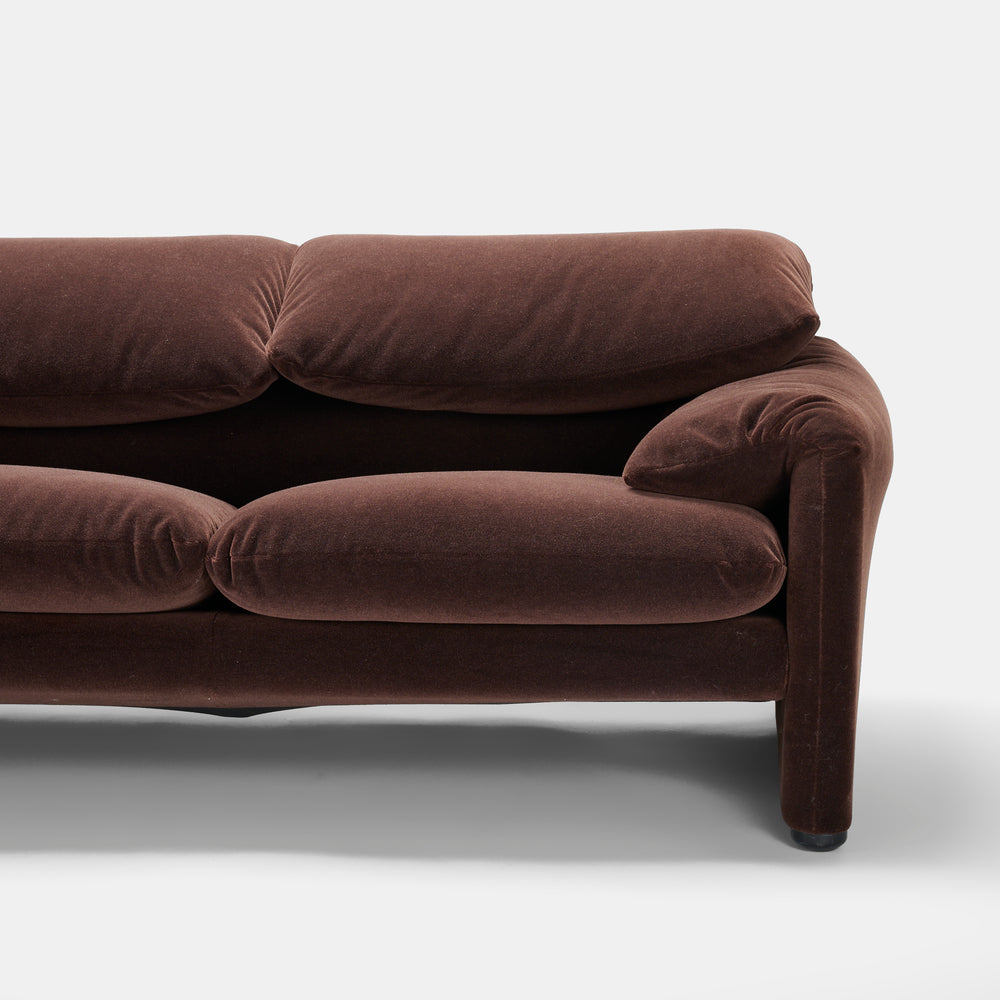 Vico Magistretti Maralunga Sofa for Cassina Italia, circa 1980s