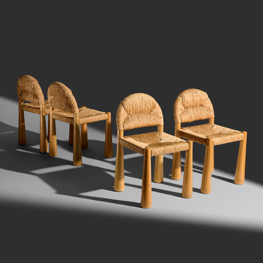 Alessandro Becchi rare matched set of four solid pine "Toscanolla" dining chairs by for Giovanetti, Italy, 1970s