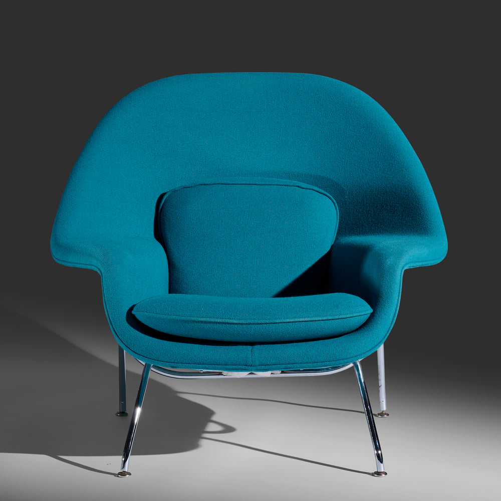 Eero Saarinen Womb Chair model 70LM size medium for Knoll