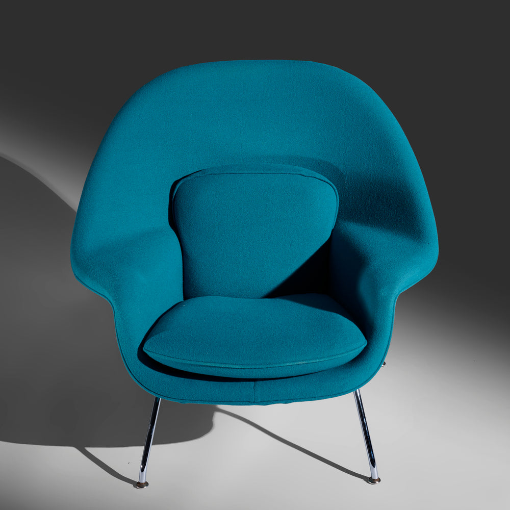 Eero Saarinen Womb Chair model 70LM size medium for Knoll