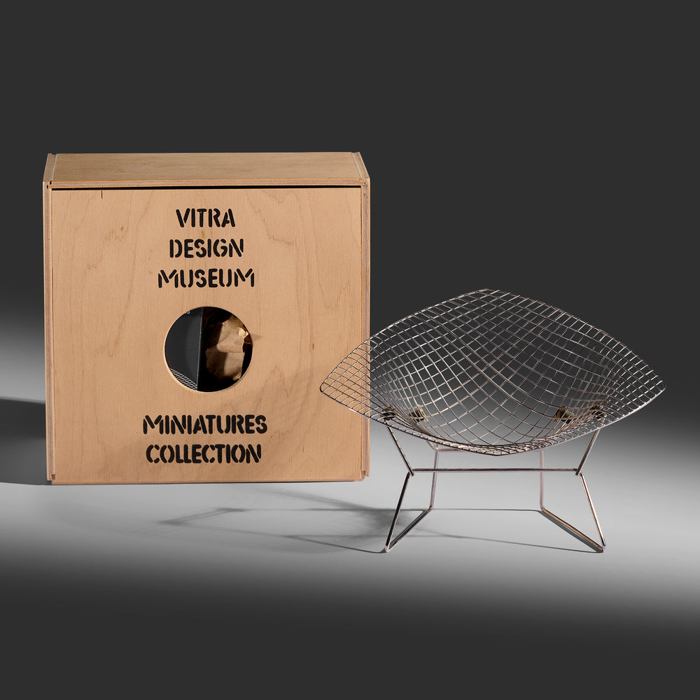 miniature Harry Bertoia Diamond chair for Vitra 1/6 scale