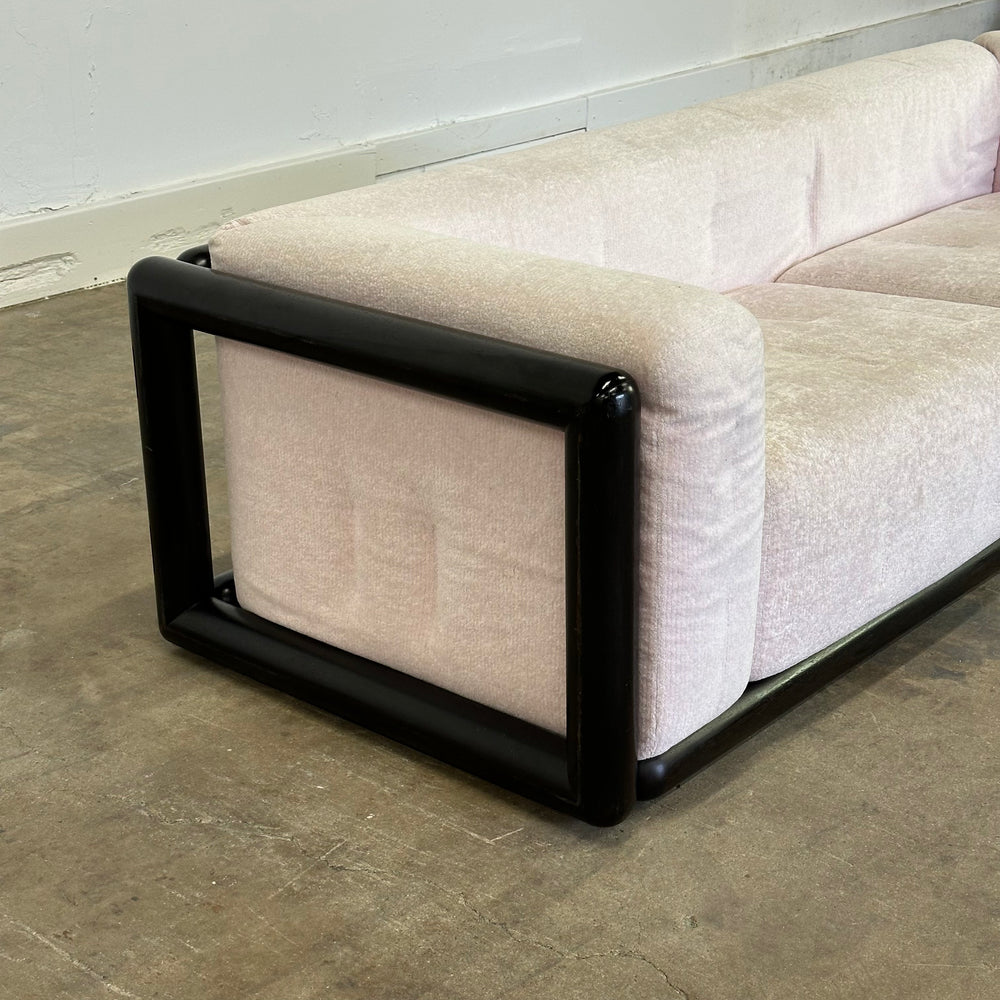 Carlo scarpa sofa deals