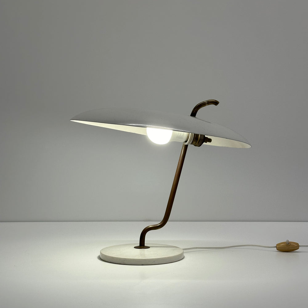 Gino Sarfatti early red model 537 table lamp for Arteluce, Italy, 1956