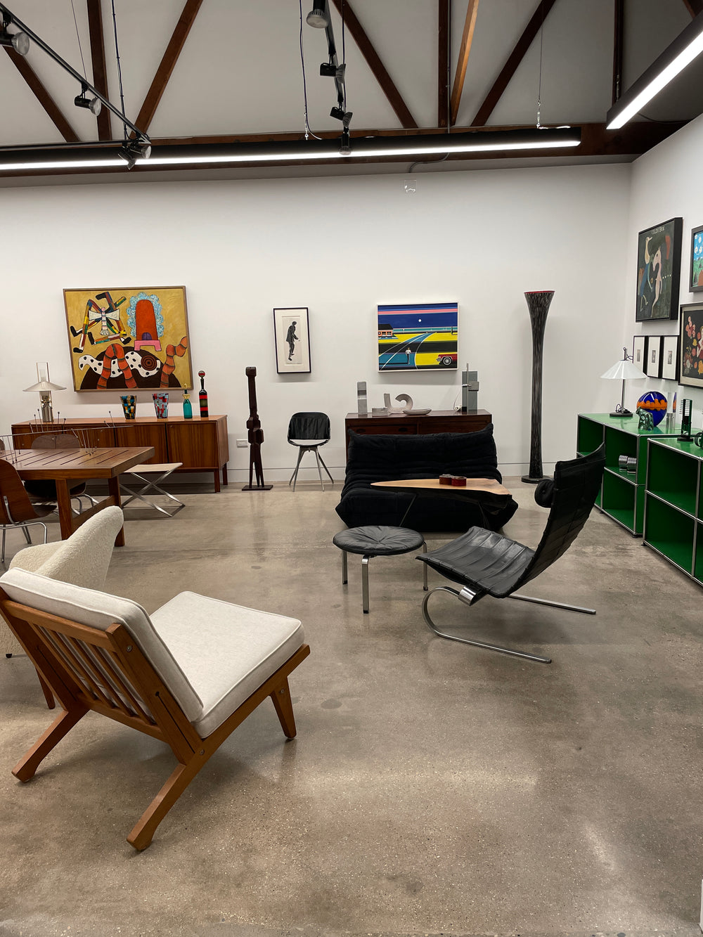 Hans Wegner model GE-370 lounge chair for Getama